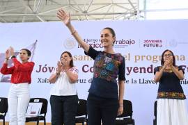 En el museo de la tecnología de Xalapa la presidenta se reunió con becarios del Programa Jóvenes Construyendo el Futuro.
