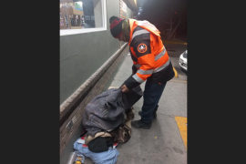 El operativo Abrigo a las personas en situación de calle continúa en Torreón, brindando refugio, atención médica y alimentación a quienes más lo necesitan durante la onda gélida.