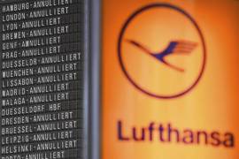 Por huelga de pilotos Lufthansa cancelará 830 vuelos el viernes