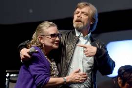 Carrie Fisher es irremplazable: Mark Hamill