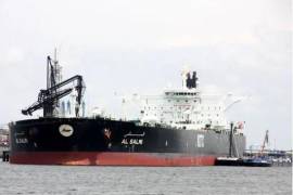 El ataque ocurre en medio de una fuerte volatilidad en los mercados energéticos y mientras el estrecho de Ormuz continúa cerrado.