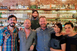 Bryan Cranston y Aaron Paul se pasean por Oaxaca