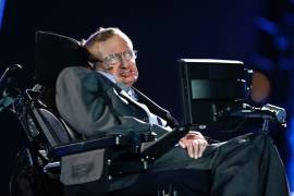 Por si te interesa, copia de la tesis de Hawking puede venderse por más de 100 mil euros