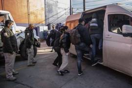 Asegura INM a 21 vietnamitas que intentaban llegar a EU por Tijuana