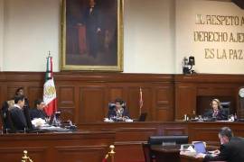 El ministro presidente de la Suprema Corte convocó a guardar un minuto de silencio y anunció aportaciones del cuerpo judicial para apoyar a las víctimas del temporal, además de instalar centros de acopio.