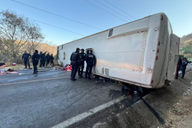 La Secretaría de Seguridad del Estado de México confirmó la muerte de 14 personas en un accidente vial en la carretera Joquicingo-Malinalco.