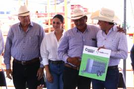 Manolo Jiménez agradeció la cálida recepción de los ganaderos y campesinos de la región Sureste.