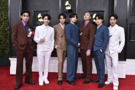 BTS (V, Suga, Jin, Jungkook, RM, Jimin y J-Hope) en la 64a entrega anual de los Grammy el 3 de abril de 2022 en Las Vegas.