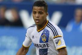 Gio dos Santos fue el villano de su equipo