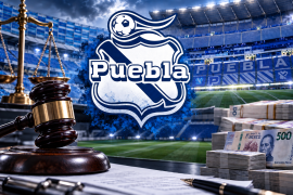 El Club Puebla enfrenta una disputa judicial con Ricardo Henaine por 223.6 millones de pesos, aunque La Franja afirma que sus operaciones continúan sin afectaciones.