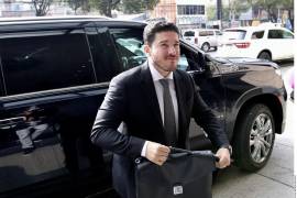 Se publicó en marzo del 2024 que Suministro MYR, uno de los principales proveedores del Gobierno estatal, trianguló por medio de su filial Proveedor de Productos Mexicanos Jace cientos de millones de pesos a la Firma Jurídica y Fiscal Abogados, del Gobernador y su padre, Samuel Orlando García Mascorro.