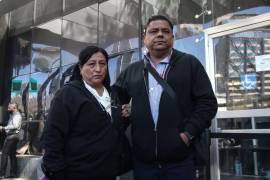 Mario Escobar y Dolores Bazaldúa, padres de Debanhi Escobar Bazaldúa, revelaron que se les han acercado distintos partidos políticos para ofrecerles una candidatura.