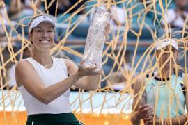 La tenista estadunidense Danielle Collins le arrebató el título de Miami a la kazaja Elena Rybakina.