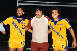 Hugo Sánchez defendió los colores de San Diego Sockers en 1979 y 1980, cuando todavía pertenecía a Pumas y comenzaba su experiencia internacional.