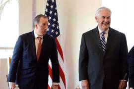 Coincide Meade con Tillerson sobre estar atento con Rusia en elección