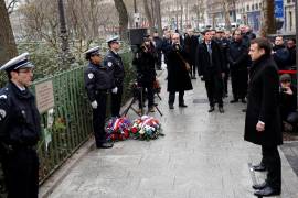 Macron conmemora los atentados contra Charlie Hebdo