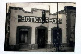 En 1934 adoptó el nombre de Botica Recio y se trasladó al inmueble que ocupa actualmente sobre Venustiano Carranza.
