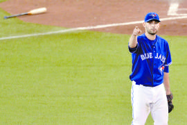 Marco Estrada negocia con Toronto