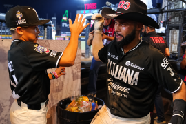 Toros de Tijuana respondió con cuatro jonrones en el segundo encuentro y viajará a Villahermosa con la Serie del Rey empatada ante Olmecas.