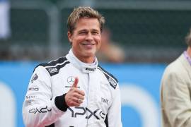 Brad Pitt sorprende a los asistentes del Gran Premio de México al filmar escenas de su nueva película sobre Fórmula 1 en el Autódromo Hermanos Rodríguez.