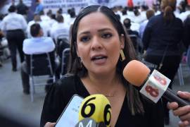 Natalia Fernández informó que se pretende realizar la misma vigilancia que se refuerza durante los fines de semana, priorizando las zonas donde hay una mayor concentración de personas.