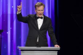 Conan O'Brien en la piel de Frida Kahlo