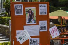 Estudiantes de la Facultad de Ciencias Políticas y Sociales de la UAEMEX realizaron un homenaje para Claudia Tacoronte, una estudiante española que pue asesinada.