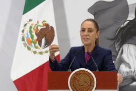 Sheinbaum reiteró que su administración mantendrá el compromiso de garantizar el abasto de medicinas, especialmente en el sistema público de salud, y subrayó que los contratos deben cumplirse conforme a la ley, “sin condiciones ni pretextos”.