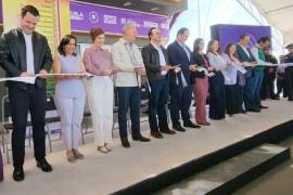 Autoridades y representantes de FEMSA inauguran el programa Violeta en Torreón.