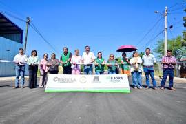 El alcalde Carlos Villarreal entregó la pavimentación de la calle 10 en la colonia Calderón, obra realizada con recursos estatales.