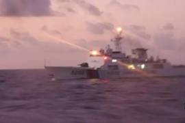 La Guardia Costera de Filipinas acusó a un barco de la guardia costera china de golpear un barco filipino con un láser de grado militar