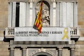 Gobierno catalán retira pancarta independentista