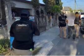 Dos personas fueron detenidas en China, Nuevo León, por su presunta relación con una banda vinculada a al menos tres casos de secuestro y extorsión.