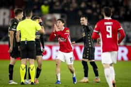 Mateo Chávez fue titular con el AZ Alkmaar en la derrota 4-3 ante Fortuna Sittard, tal como ocurrió entre semana en la Conference League.