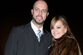 Niegan a Esteban Loaiza, viudo de Jenni Rivera, reducción de fianza