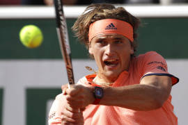 Alexander Zverev debuta con victoria en Roland Garros