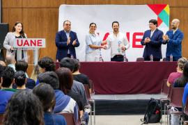 Durante el lanzamiento, directivos de UANE destacaron que la inteligencia artificial será utilizada como una herramienta de apoyo para fortalecer las capacidades académicas. FOTOS: HOMERO SÁNCHEZ