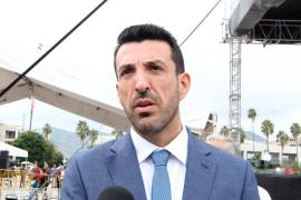 Fernando Villarreal Cuéllar dijo que personal de Servicios Públicos retira muebles y objetos en desuso de las calles de Torreón.