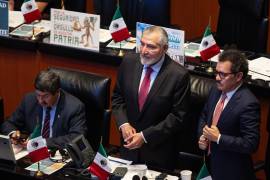 El senador describió al hijo del expresidente como una persona honesta e íntegra, a quien conoce desde niño.