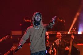 Natanael Cano vuelve a estar en medio de la polémica entre accidente vial, ataque a su DJ, y su falsificación para la VISA de trabajo.