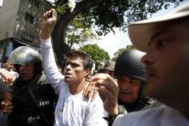 El opositor venezolano Leopoldo López y su familia se refugian en la embajada de Chile en Caracas