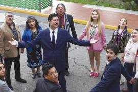 Apuesta. La icónica comedia llega a México con un elenco encabezado por Fernando Bonilla y un estreno exclusivo en Prime Video.
