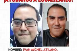 Atilano es locutor de la radio Evolución 98.5 FM de esta localidad de la Sierra Mazateca de Oaxaca.