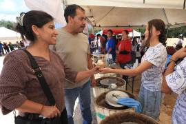 La familia Ramos celebra 100 años de tradición con nieve gratis en Saltillo