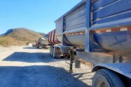 Góndolas transportaban 285 toneladas de minerales en bruto, con un valor estimado de tres millones de dólares, que era transportado en dichas góndolas. FOTO: ESPECIAL.