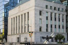 La entidad añadió que está preparada para responder según evolucione la situación y reafirmó su compromiso de mantener la confianza de los canadienses en la estabilidad de precios.