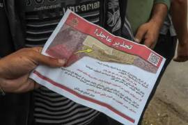 El ejército israelí dijo el martes que actuará con “mayor fuerza” en la ciudad de Gaza y advirtió a los residentes que huyan, en un comunicado publicado en X.