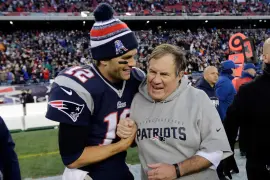 Bill Belichick no logró los votos suficientes para ingresar al Salón de la Fama en su primer año de elegibilidad, una decisión que generó sorpresa en la NFL.
