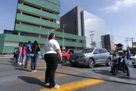 El pasado 2 de junio padres de familia de la guardería Chiquilines se manifestaron cerrando el V. Carranza en su cruce con Luis Echeverría.