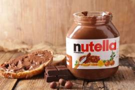 Rivella comenzó a trabajar en Ferrero, una empresa italiana de chocolate y confitería, en 1952, una docena de años antes de que Nutella se presentara al mundo.